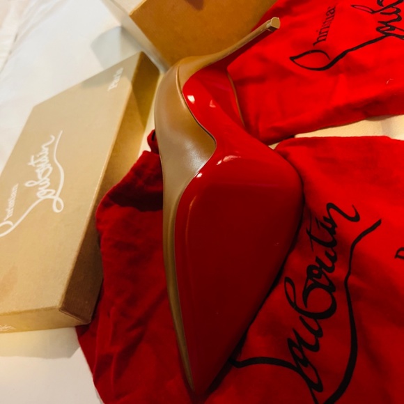 Christian Louboutin 'Decollete' Pointy Toe Pump Size 39.5 - Picture 3 of 6